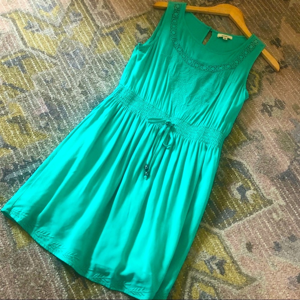 Sublime green fully lined summer dress - L